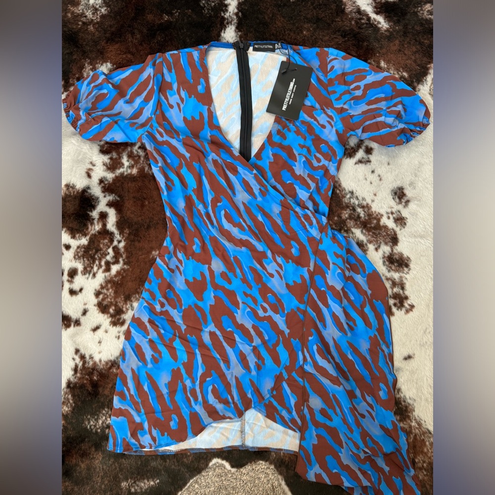 NWT Size 2 PrettyLittleThing Blue Leopard Print Wrap Drape Shift Dress